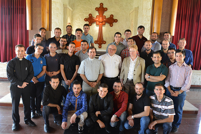 Seminarians (Chaldean and Syriac Catholic) in the chapel IRAQ / NATIONAL 14/00248 Financial aid for the formation of 28 seminarians at St Peter Seminary, Erbil, 2014/ 2015 Iraq, 02-07.10.2014